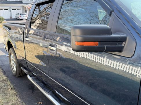 Used 2013 Ford F150 XLT w/ XLT Chrome Pkg image 5