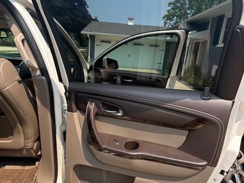Used 2013 GMC Acadia Denali AWD/4WD image 10