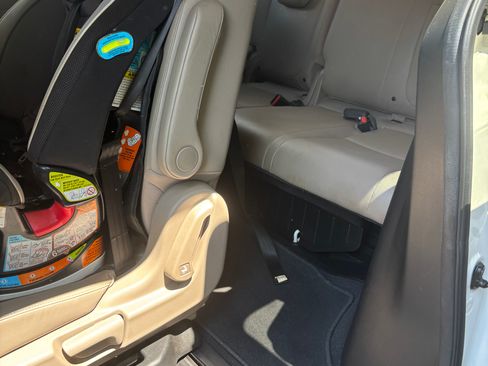 Used 2018 Honda Odyssey EX-L image 8