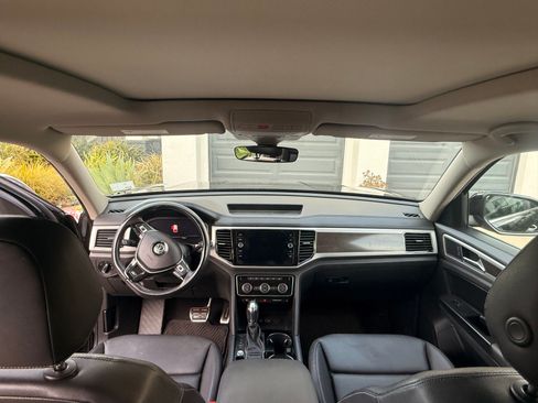 Used 2019 Volkswagen Atlas SEL R-Line image 13