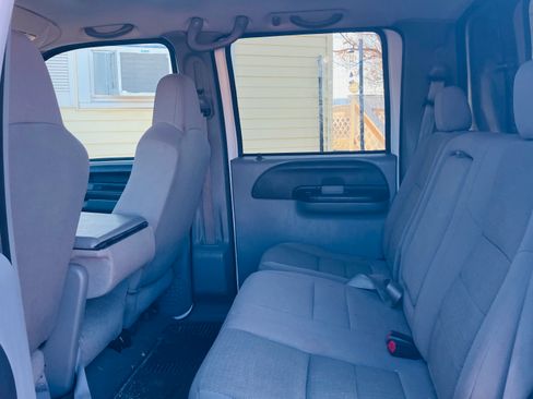 Used 2007 Ford F250 XLT image 9