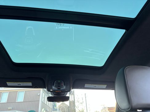 Used 2022 Audi Q8 Prestige image 21