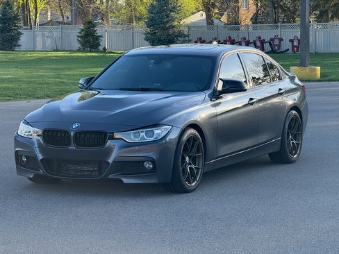 Used 2013 BMW 328i xDrive Sedan AWD/4WD image 1