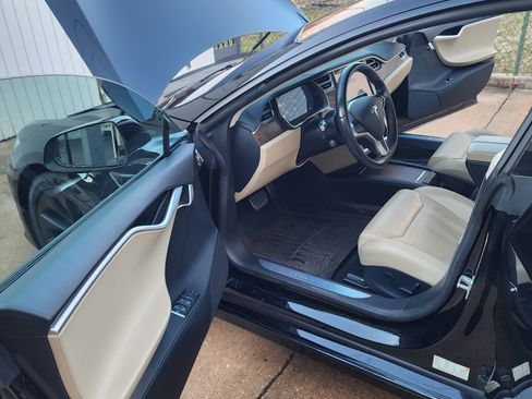 Used 2017 Tesla Model S 75 image 24