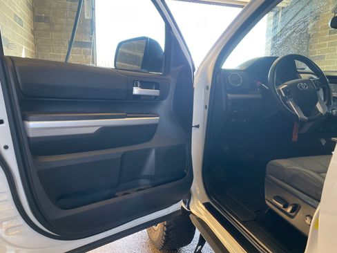 Used 2014 Toyota Tundra SR5 w/ TRD Off Road Package image 14