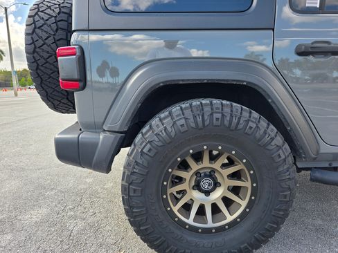 Used 2019 Jeep Wrangler Unlimited Sport S image 5