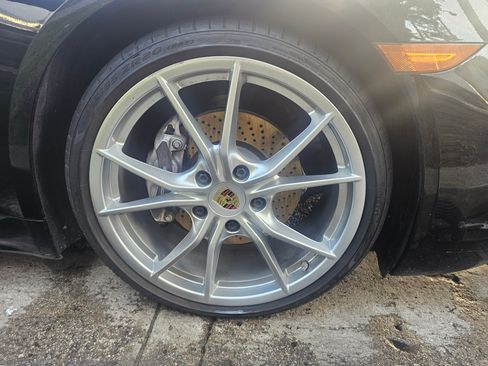 Used 2018 Porsche 718 Cayman Coupe 2D image 30