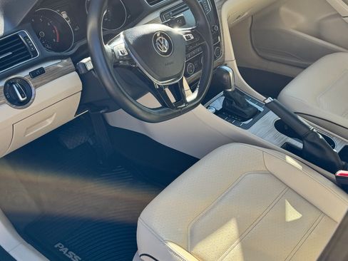 Used 2018 Volkswagen Passat 2.0T SE image 10