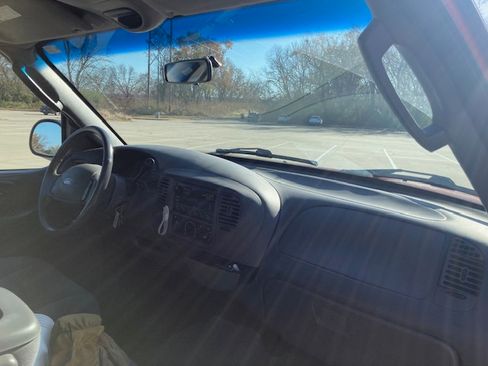 Used 2003 Ford F150 XLT image 25