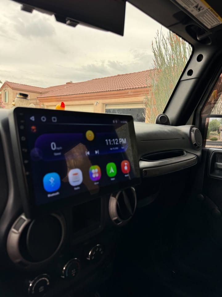 Used 2012 Jeep Wrangler Sport w/ Connectivity Group AWD/4WD image 14