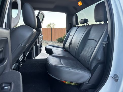 Used 2015 RAM 2500 Tradesman w/ Chrome Appearance Group image 15