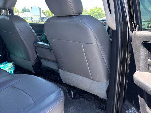Used 2017 RAM 3500 Tradesman w/ Chrome Appearance Group AWD/4WD image 12