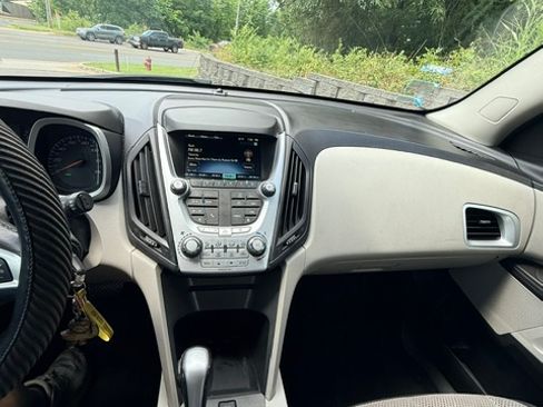 Used 2013 Chevrolet Equinox LT FWD image 5