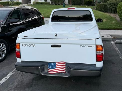 Used 2004 Toyota Tacoma 2WD Regular Cab image 5