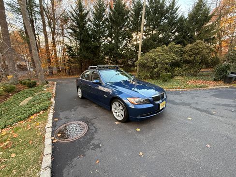 Used 2006 BMW 330xi Sedan image 4