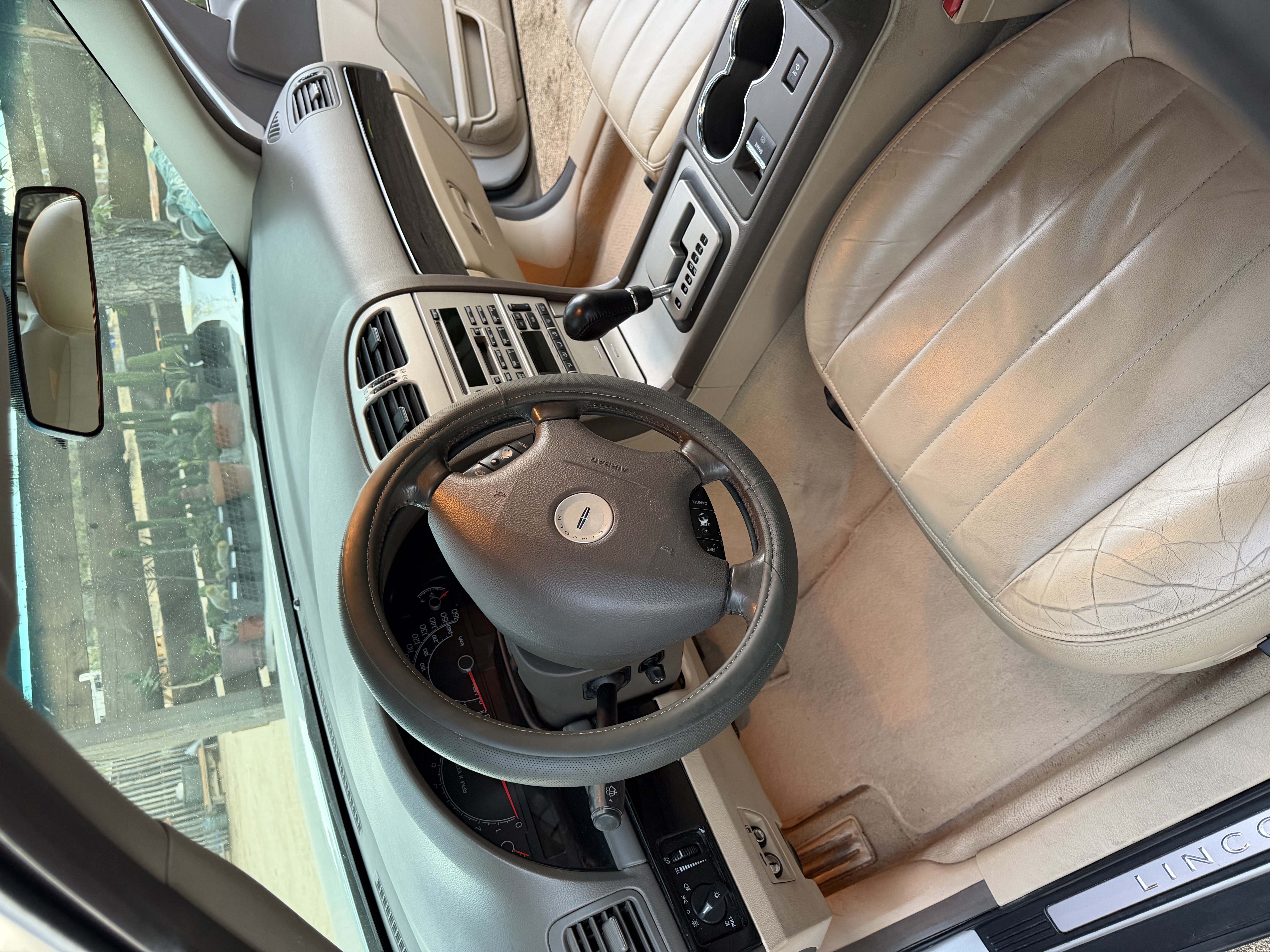 Used 2005 Lincoln LS RWD image 8