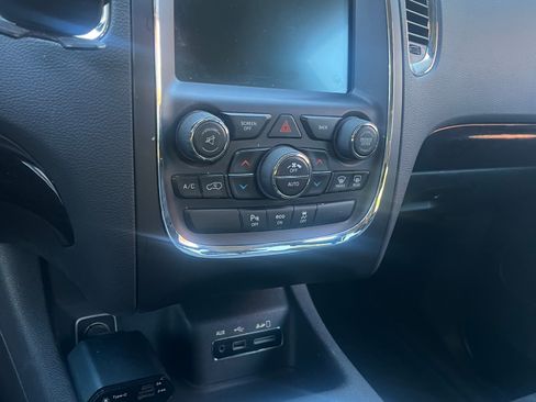 Used 2015 Dodge Durango Limited w/ Nav & Power Liftgate Group image 5