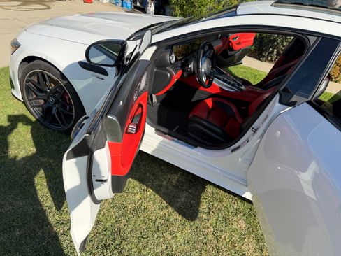 Used 2021 Mercedes-Benz AMG GT 43 image 9