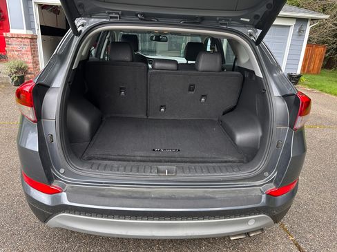 Used 2017 Hyundai Tucson Limited w/ Cargo Package image 5