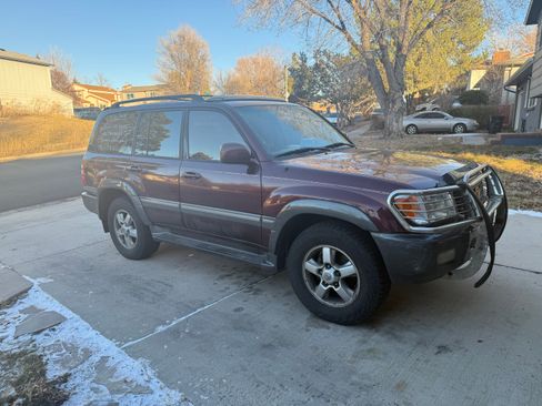 Used 2001 Toyota Land Cruiser image 17