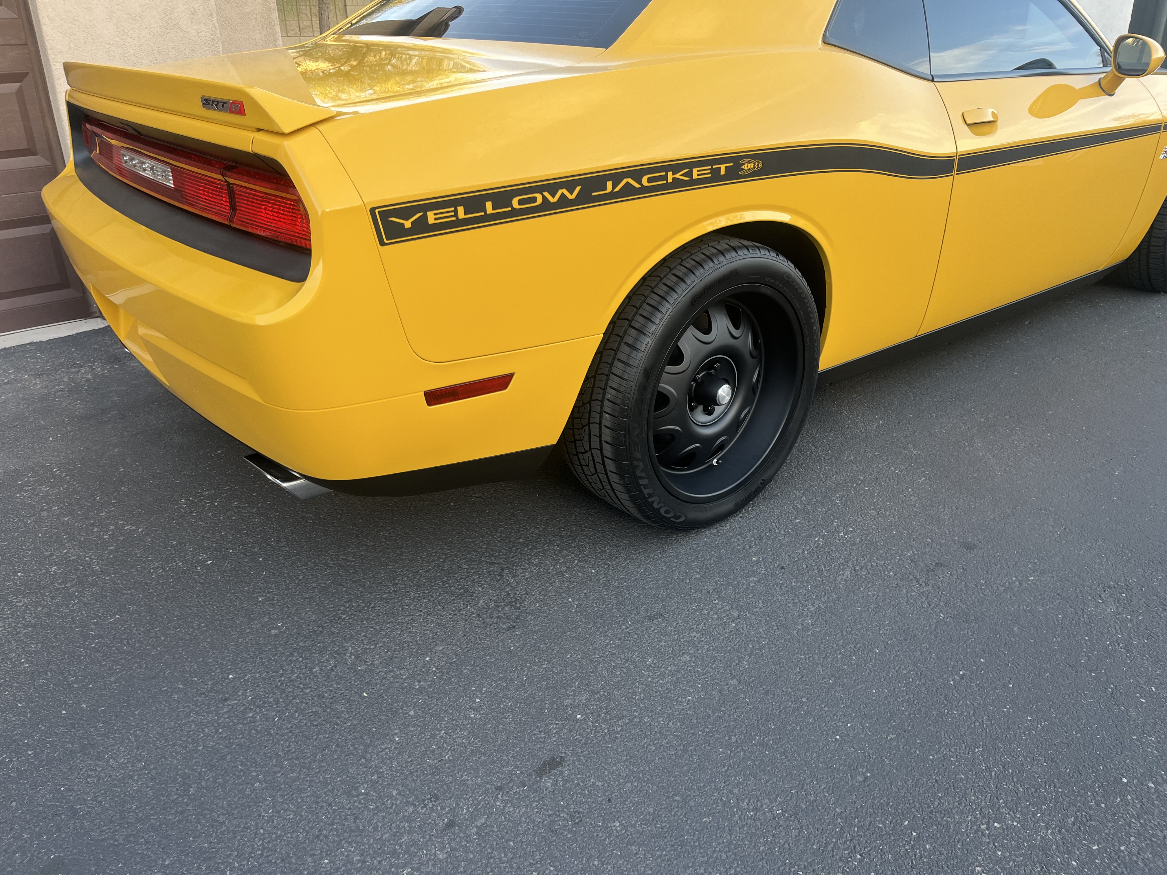 Used 2012 Dodge Challenger SRT8 Yellow Jacket w/ Premium Sound Group RWD image 5
