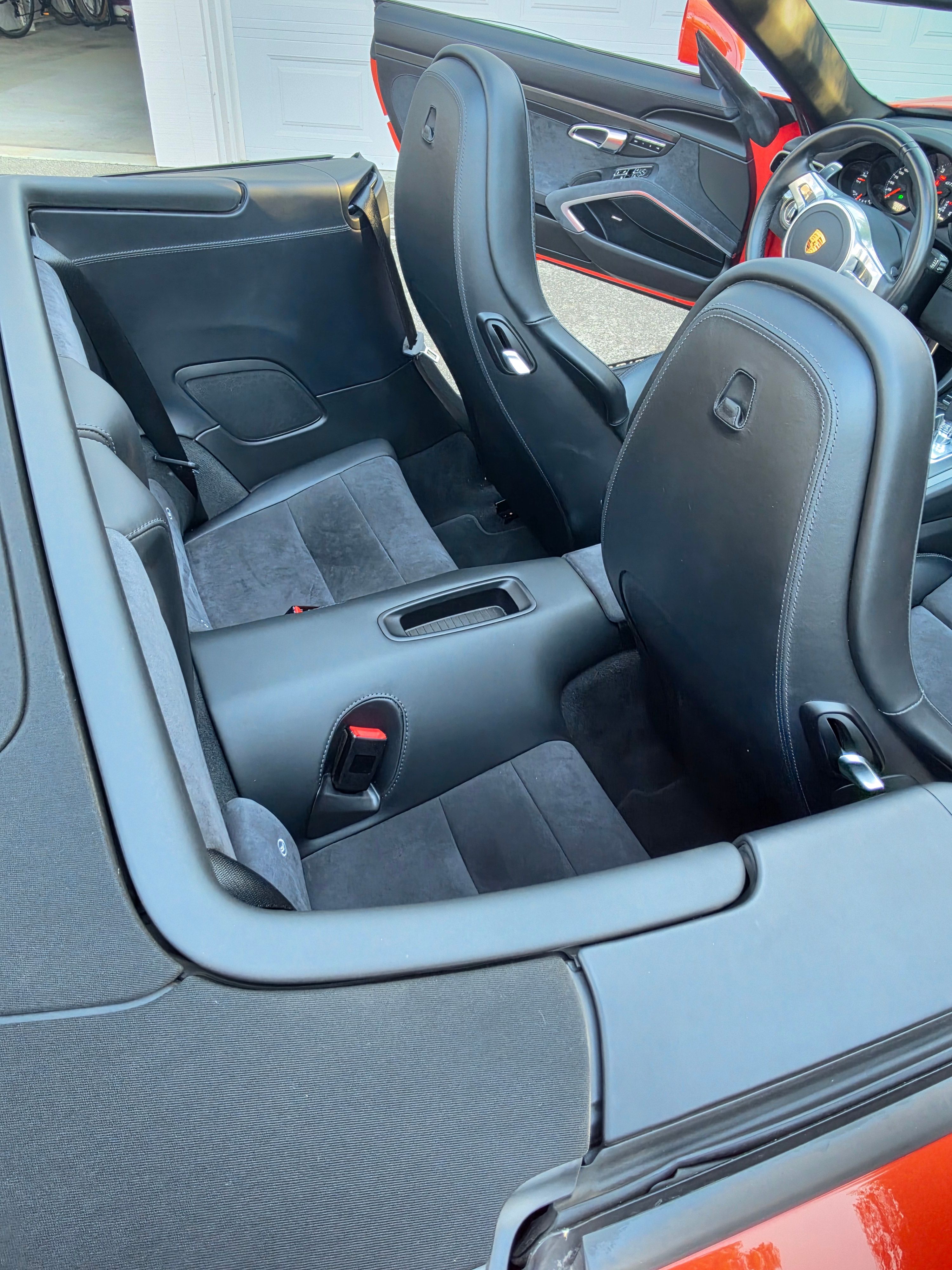 Used 2016 Porsche 911 Cabriolet image 21