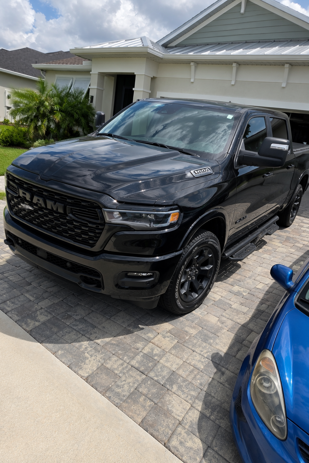 Used 2025 RAM 1500 Big Horn RWD image 2