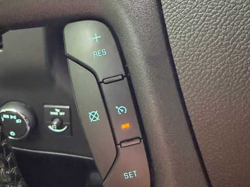 Used 2023 Chevrolet Express 3500 LS w/ Chrome Appearance Package RWD image 27