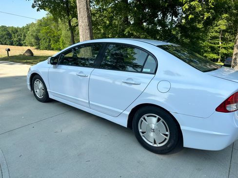 Used 2010 Honda Civic Hybrid Sedan image 4