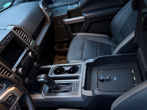 Used 2018 Ford F150 Raptor w/ Equipment Group 802A Luxury image 11