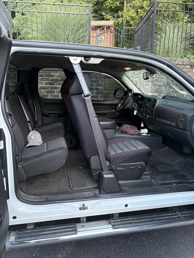 Used 2011 GMC Sierra 1500 SLE w/ Power Tech Package AWD/4WD image 5