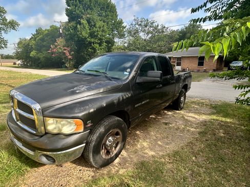 Used 2004 Dodge Ram 2500 Truck SLT w/ Trailer Tow Group RWD image 2