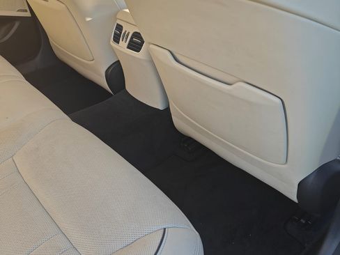 Used 2017 Genesis G80 5.0 Ultimate image 8