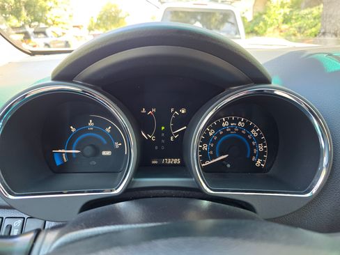 Used 2013 Toyota Highlander Limited image 10