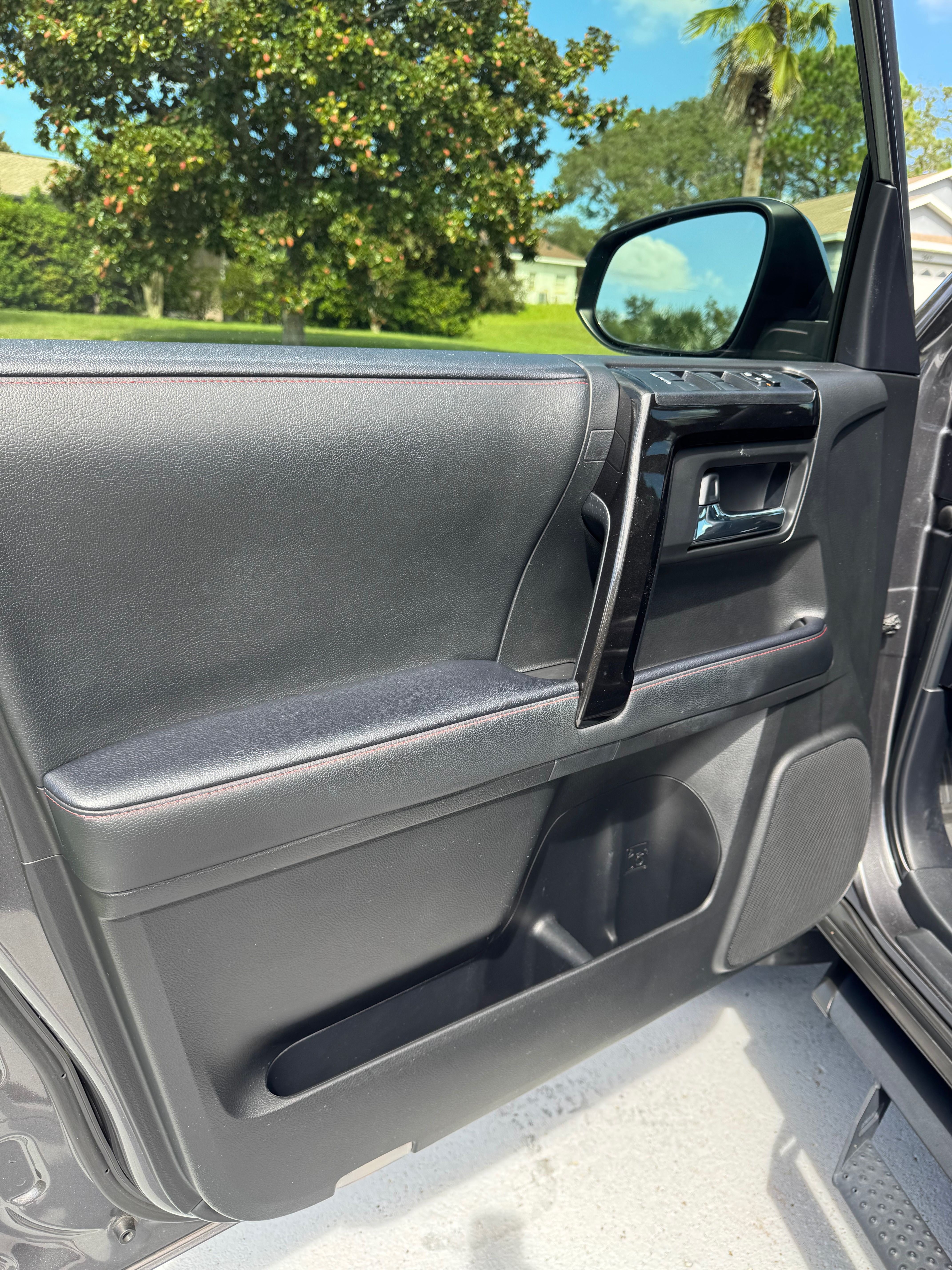 Used 2020 Toyota 4Runner TRD Pro AWD/4WD image 11
