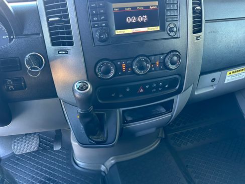Used 2016 Mercedes-Benz Sprinter 2500 image 14