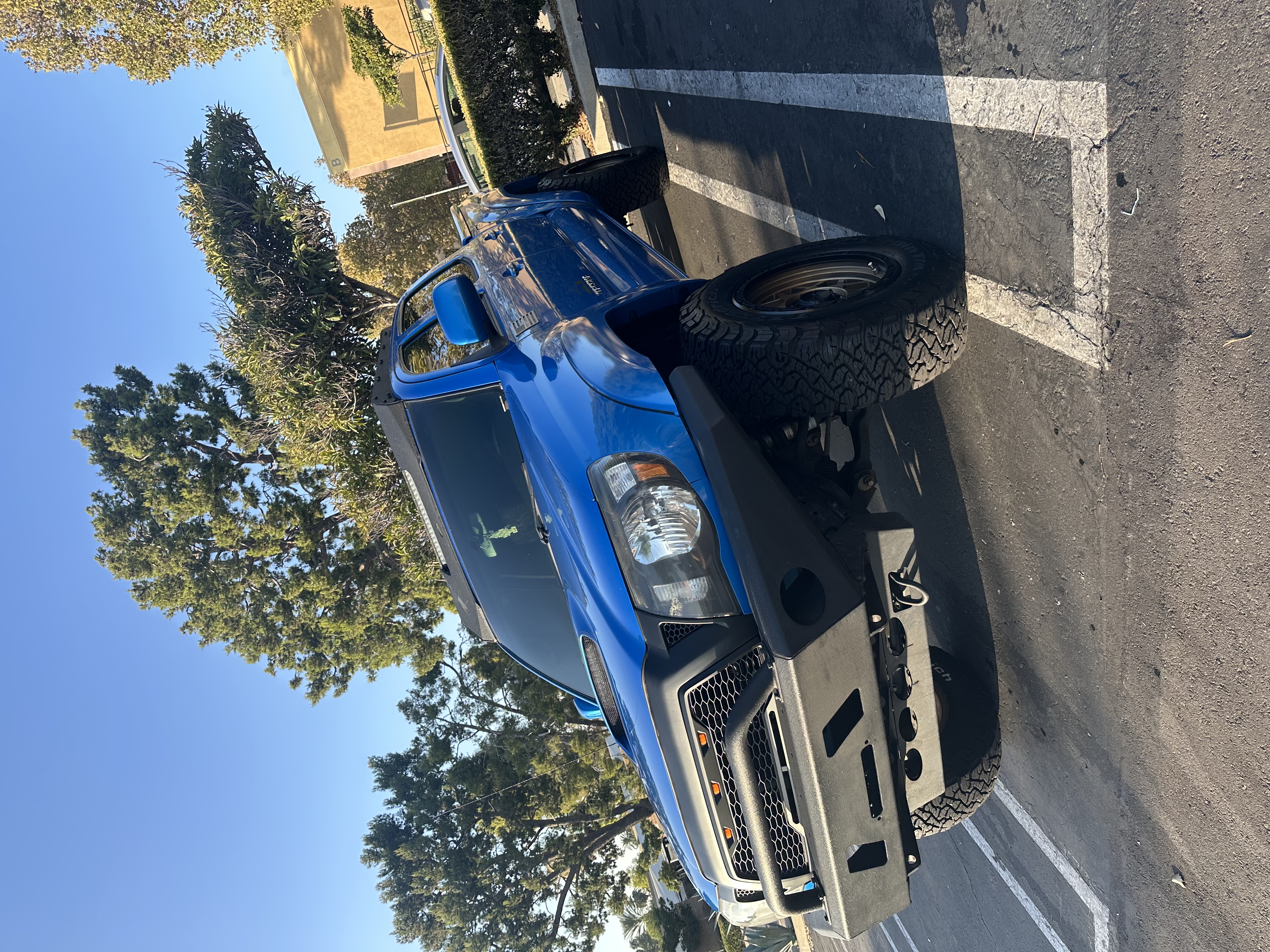 Used 2007 Toyota Tacoma PreRunner w/ TRD Sport Pkg #1 RWD image 2