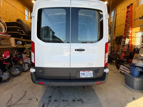 Used 2018 Ford Transit 150 148 Medium Roof image 8