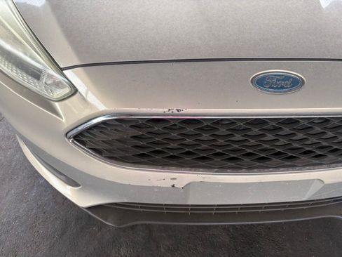 Used 2015 Ford Focus SE image 10