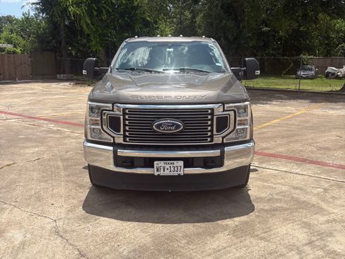 Used 2022 Ford F350 XLT AWD/4WD image 1