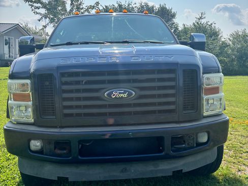 Used 2008 Ford F250 FX4 AWD/4WD image 2
