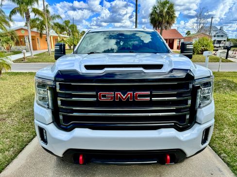 Used 2022 GMC Sierra 3500 AT4 w/ Gooseneck/5TH Wheel Package image 2