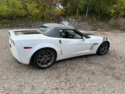 Used 2013 Chevrolet Corvette Grand Sport w/ 4LT Preferred Equipment Group image 4