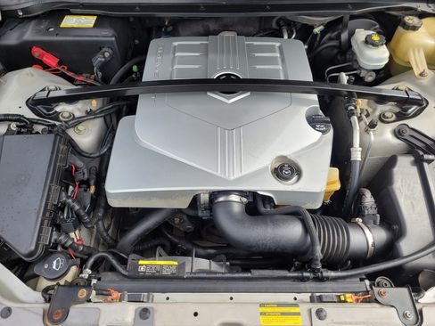 Used 2004 Cadillac SRX w/ Preferred Equipment Group image 23