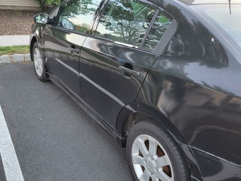 Used 2010 Nissan Sentra 2.0 SR FWD image 16