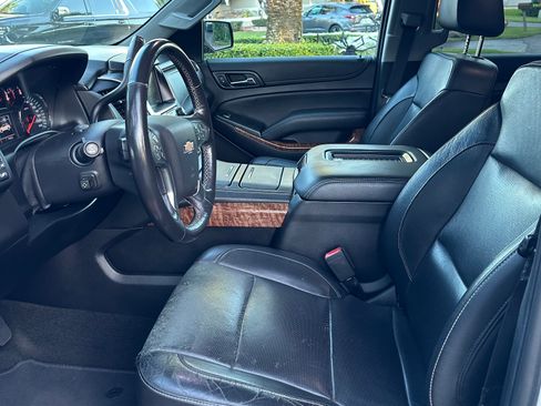 Used 2018 Chevrolet Suburban Premier image 9