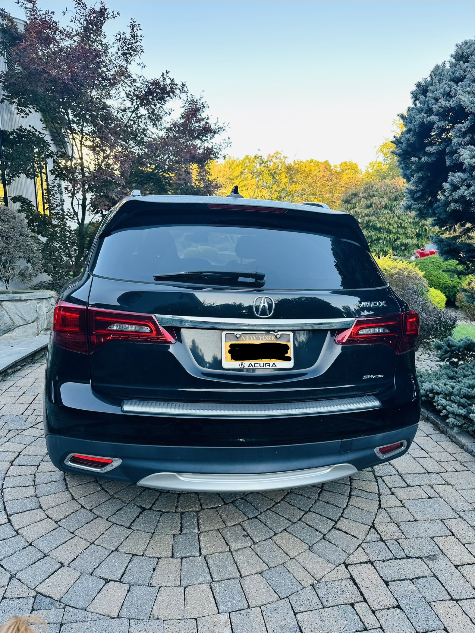 Used 2014 Acura MDX w/ Technology Package AWD/4WD image 4