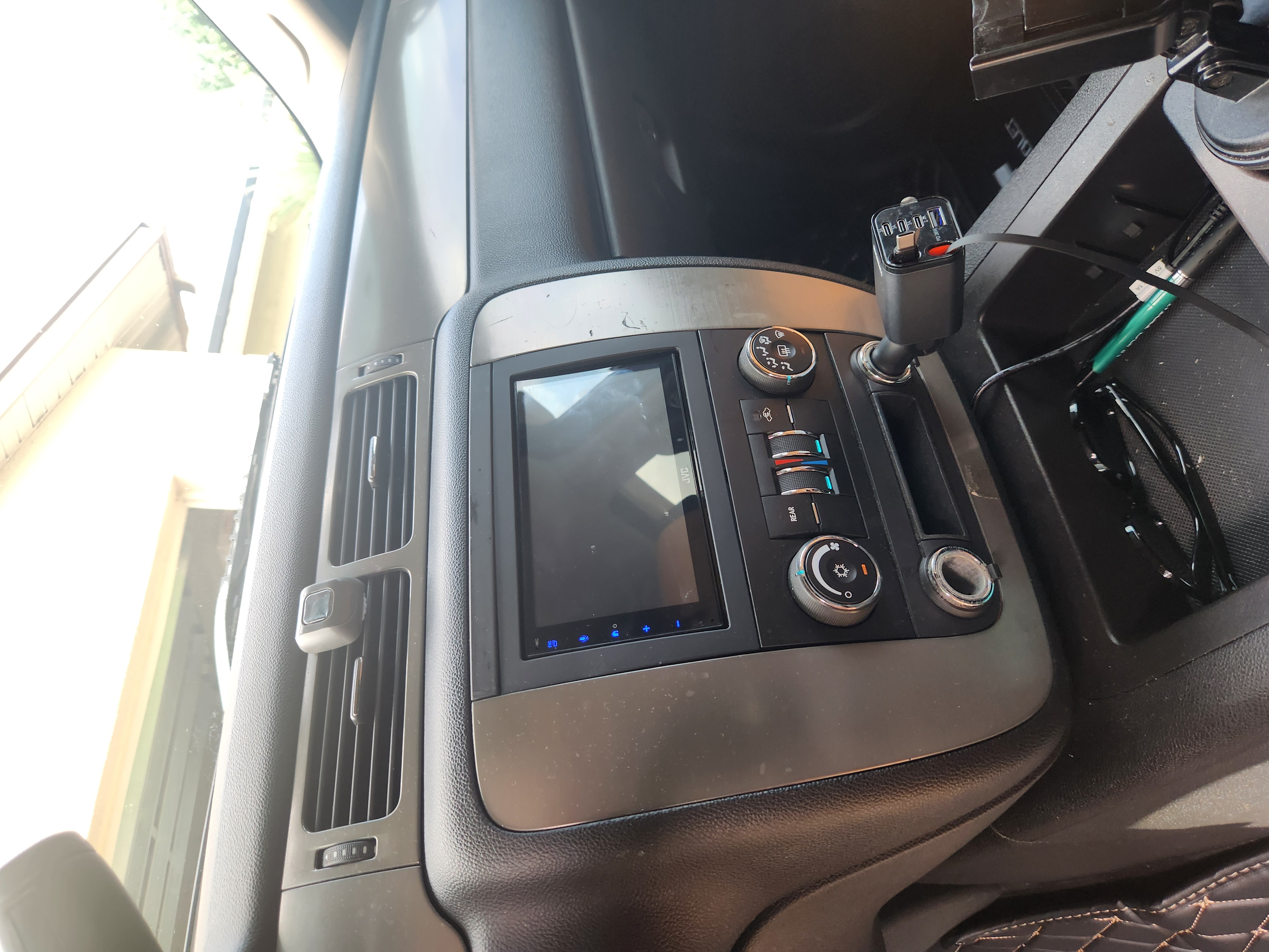 Used 2010 Chevrolet Tahoe LS w/ Interior Plus Package RWD image 10