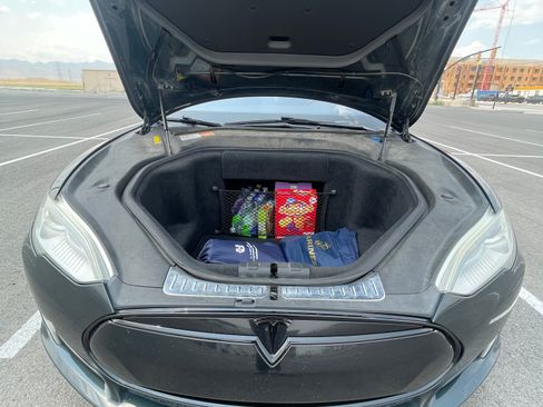Used 2013 Tesla Model S Performance RWD image 2