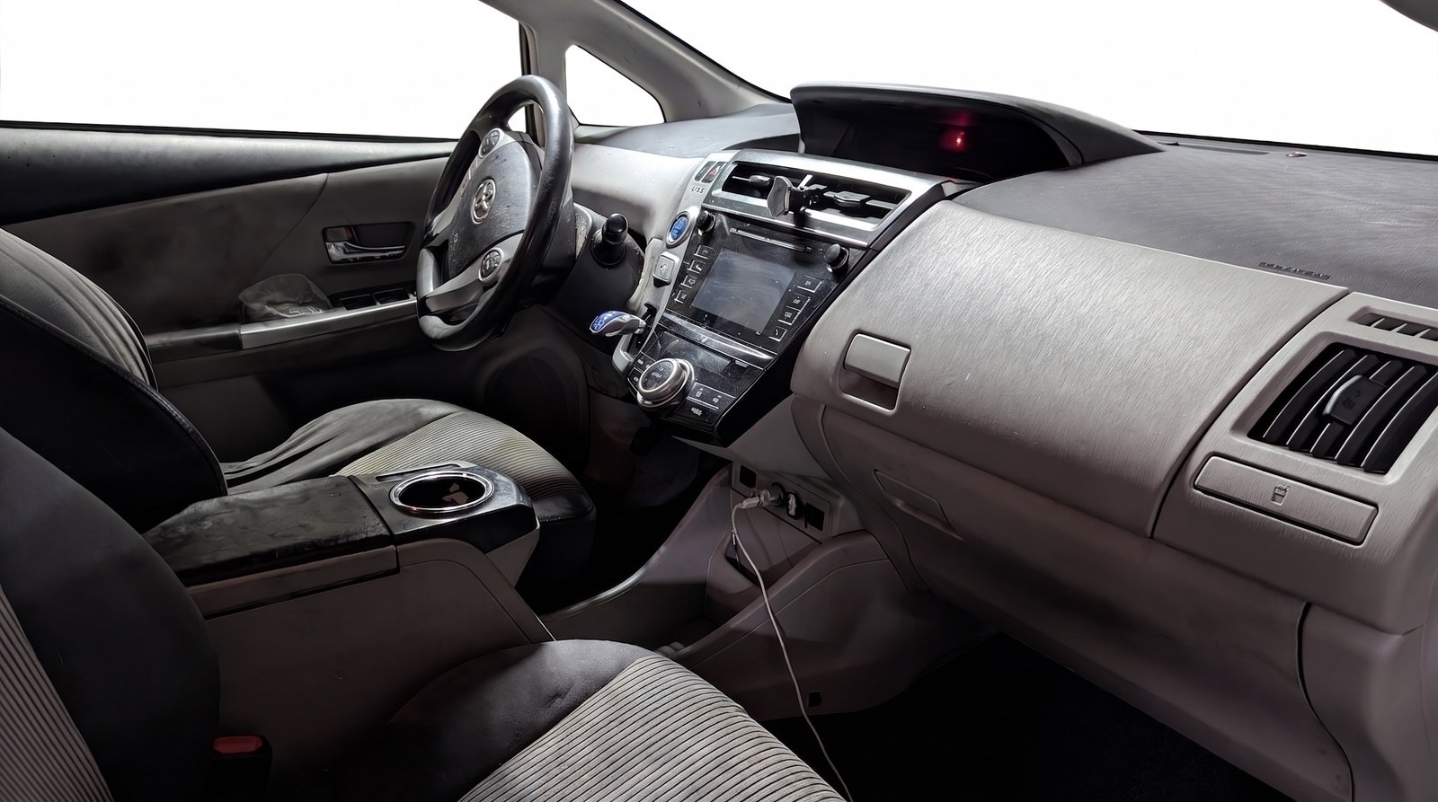 Used 2015 Toyota Prius V Two FWD image 16